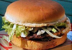 Разница между гамбургером и чизбургером